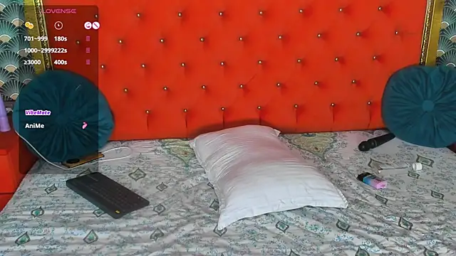 VallerieJones webcam