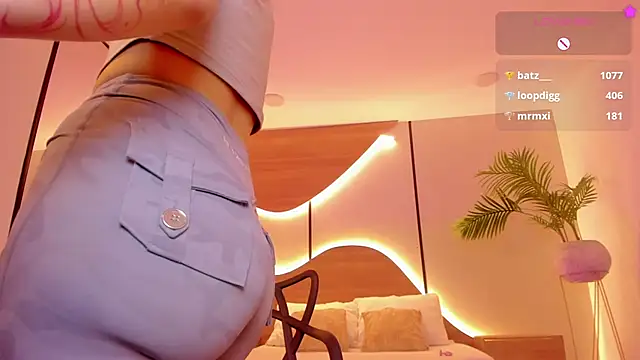 riley_sierra webcam