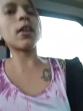 Mia_0-4 webcam