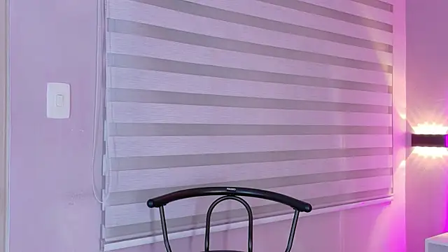 LolaGray__ webcam