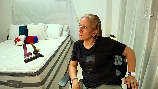 Naty_Stone webcam