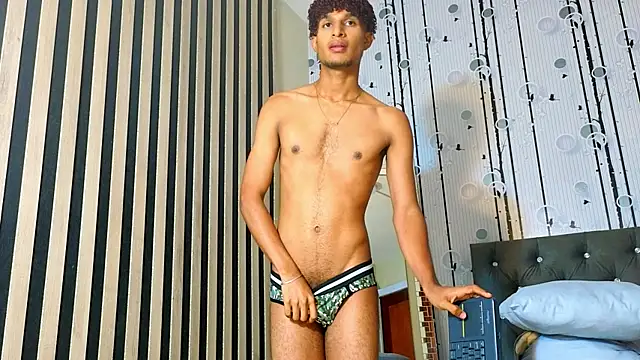 Alex_Bloom webcam
