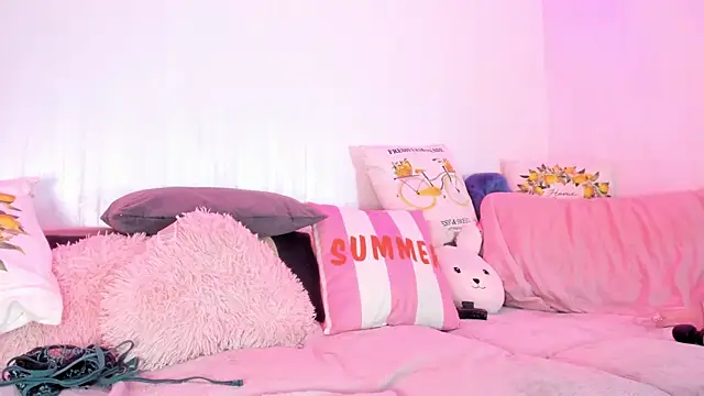 RileyNox webcam