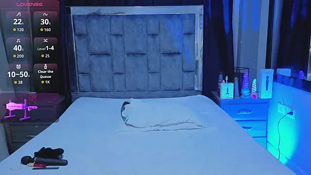 LeoMonnroe webcam
