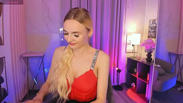 Mila__Lux webcam