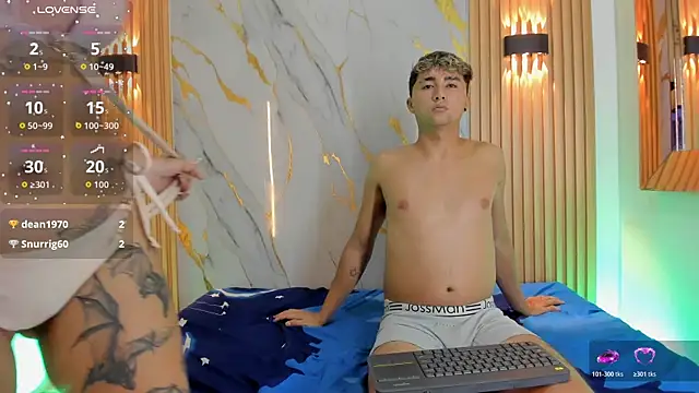 Intimate_Rush webcam