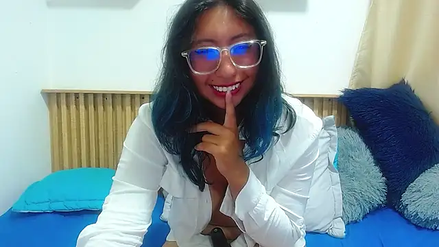 Violet_2003 webcam