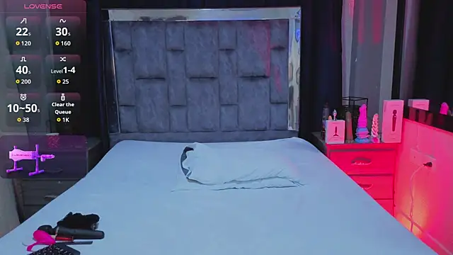 LeoMonnroe webcam