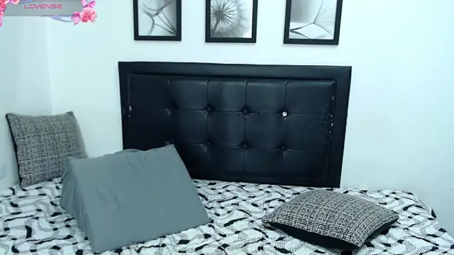 KellyJoness_ webcam
