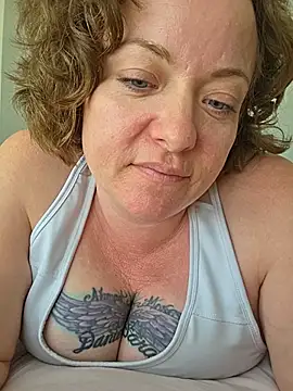 julimonroe webcam