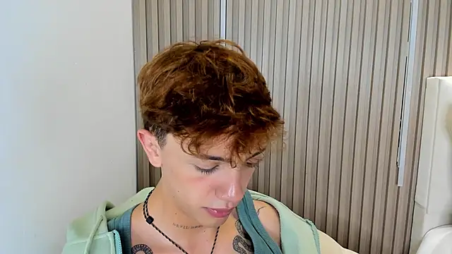 Tomy_Rox webcam