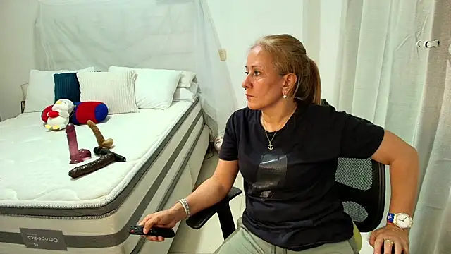 Naty_Stone webcam