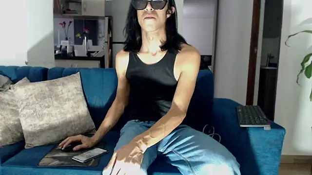 Ferotic_SexAddict webcam