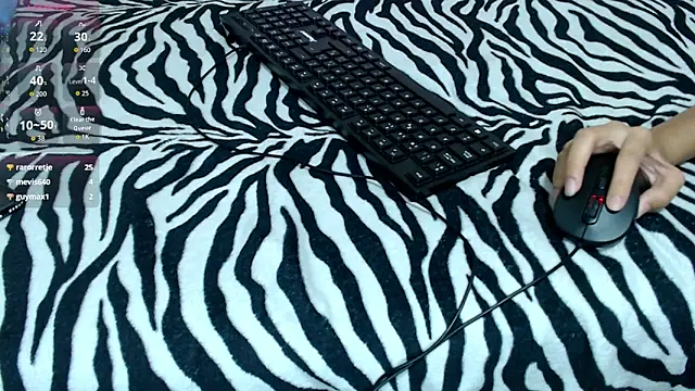 liz7skinny webcam