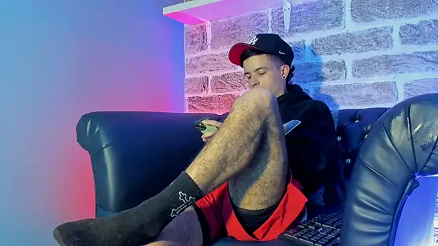 kevinn_bluee webcam