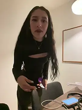 NickieCute-