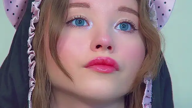 KeiraAsti webcam