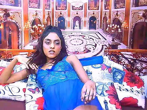 IndianPretty14u2Luv webcam