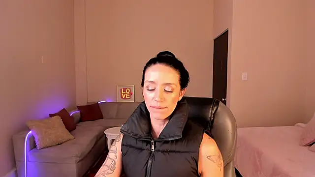 Kristen_Garner webcam
