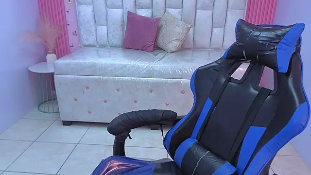 sarita_09_s webcam
