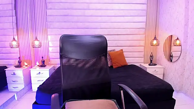 VictoriaaBlair webcam