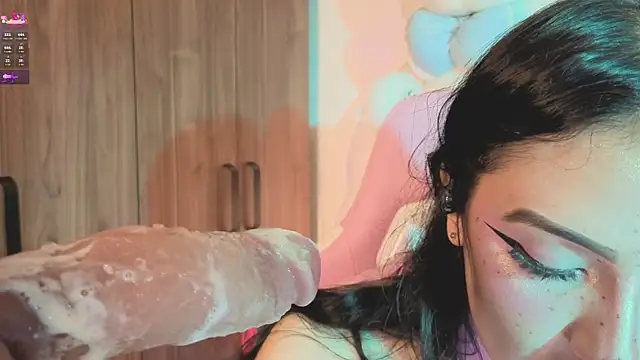 ashlynnlowe_ live cam