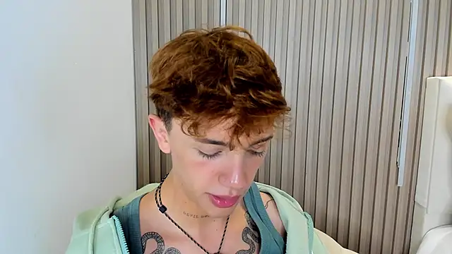 Tomy_Rox webcam