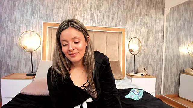CynthiaMore webcam