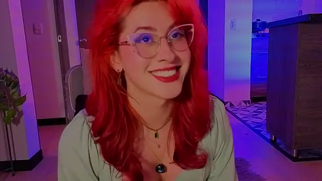 Favixiena - Trans webcam sex chat