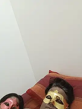 TwoHearts_OneSoul webcam