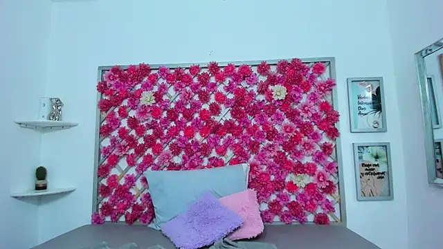 emmyrouse_ webcam