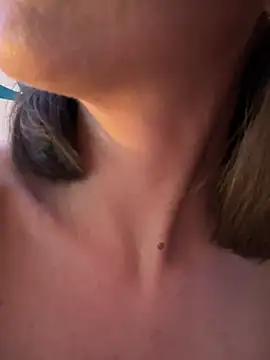 ScarlettNoirr webcam