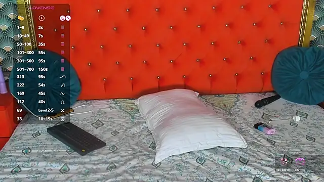 VallerieJones webcam