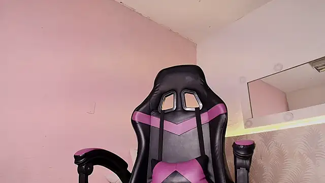 kristibennet webcam