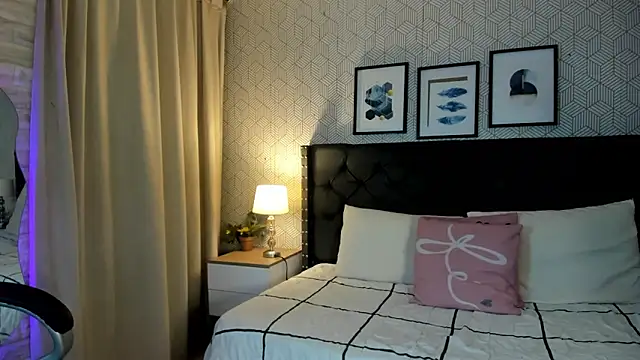 sophie__blare webcam
