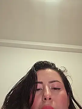 NeredaXxx webcam