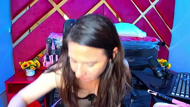 Kylie_Bloom webcam