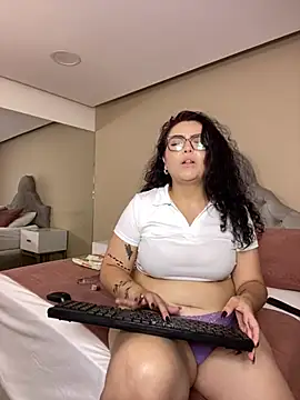 AlmaraRouge webcam