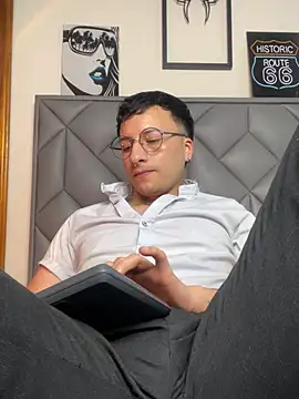 Dereck_Klain webcam