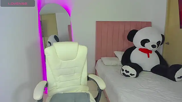 Janettcruz webcam
