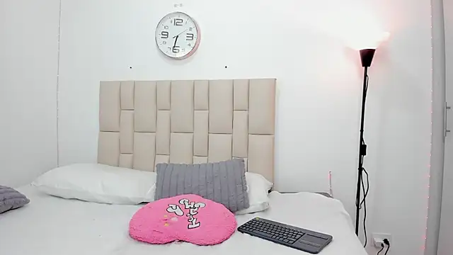 Sofia_Blosom webcam