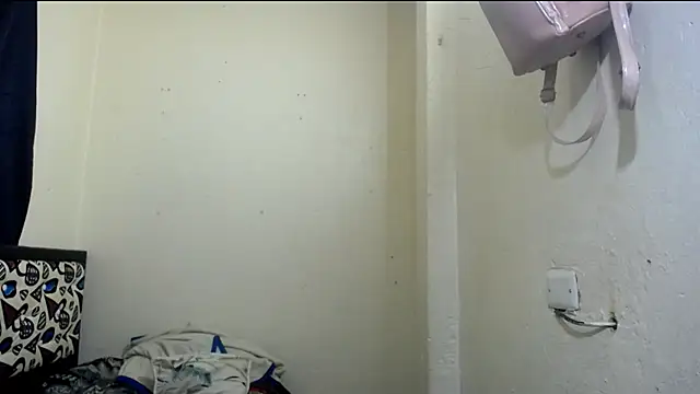shopyymessyy webcam