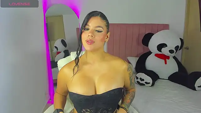 Janettcruz webcam