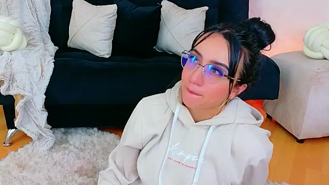 EmmyEvans1 webcam