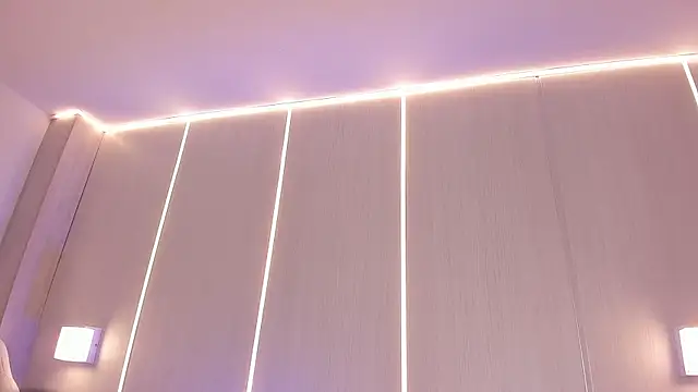 sasha_riverss webcam