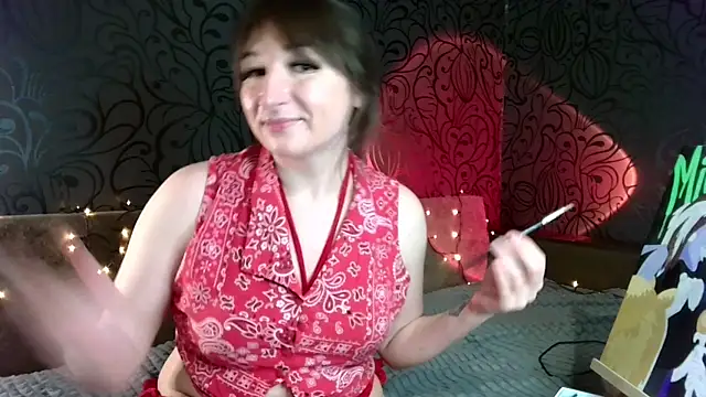Birdie_Kiss webcam