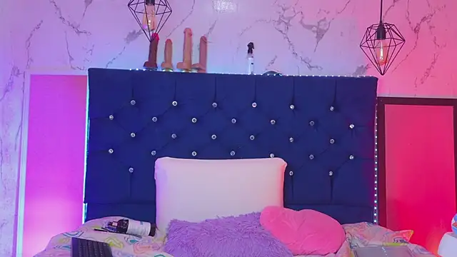 Dakotaa_Johnson webcam