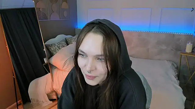 ChloeSunny webcam