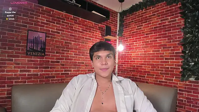Thiago_Kozak live cam