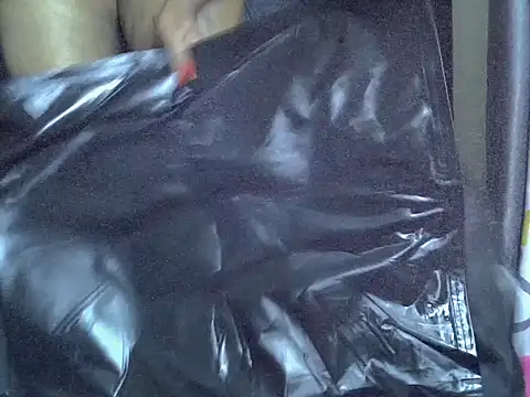 Curvy_Charm webcam